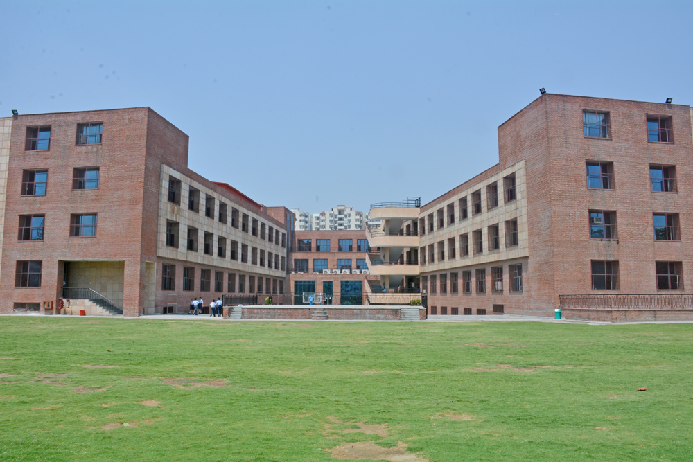 amity school building